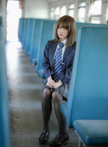 欧美男生头像ins风高清_4K高清完整版