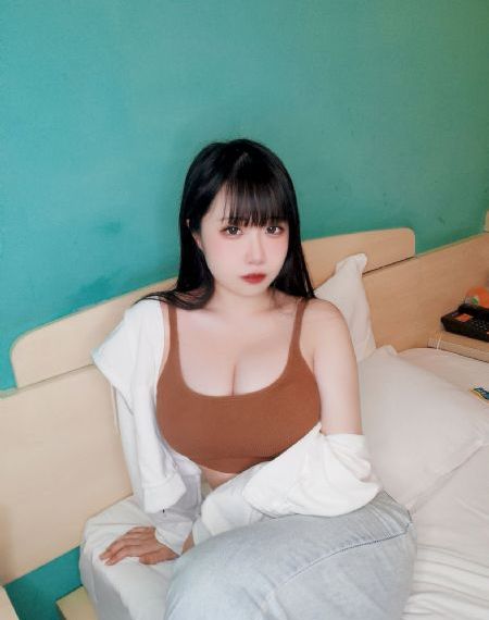 欧美比基尼模特视频_BD韩语神马影院手机在线